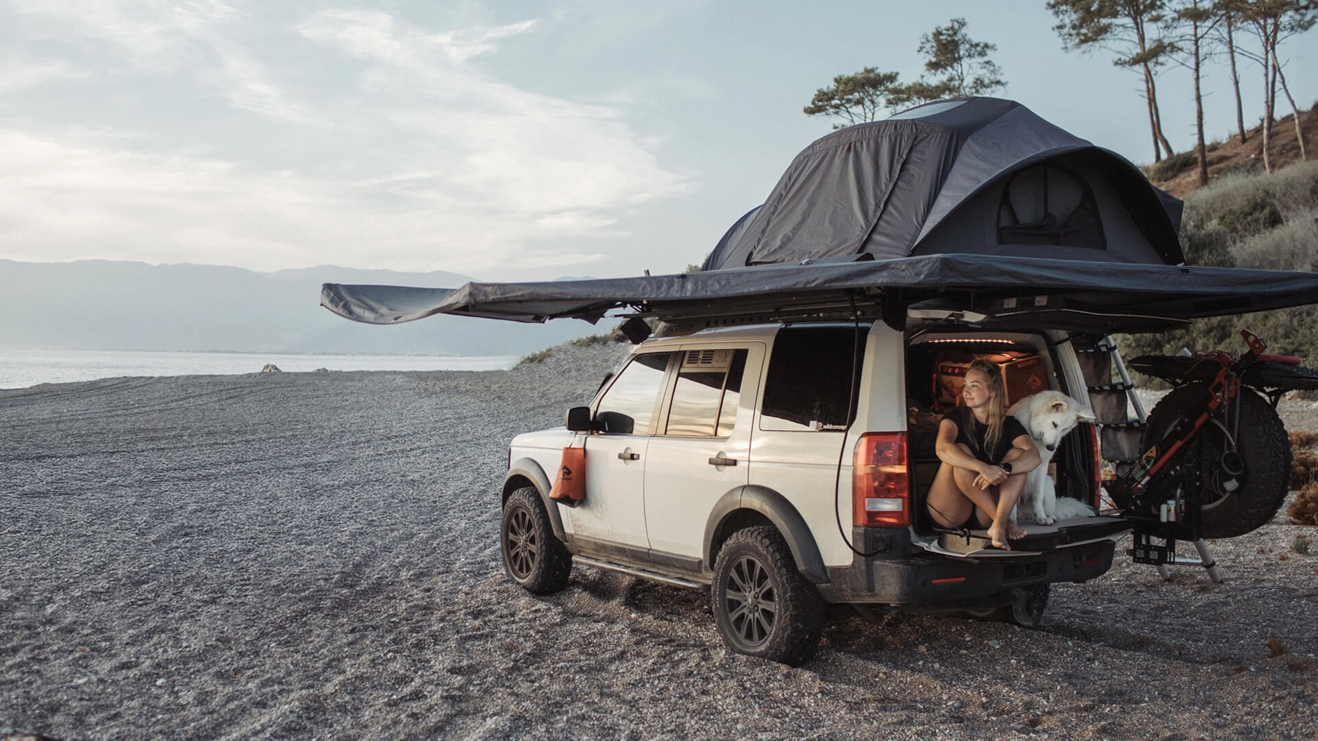 plaża w Turcji południowe wybrzeże samochód 