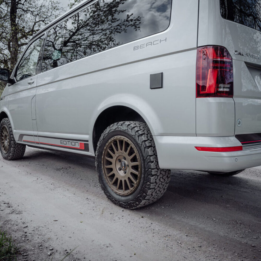 Felga terenowa Twin-Monotube-Projekt-AT2 8×18 — SAND | VW T5, T6, T6.1, Crafter