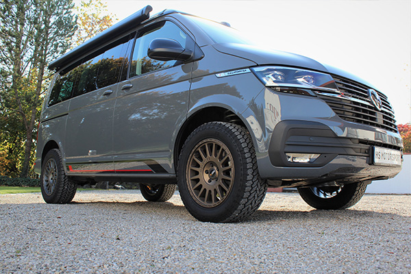 Felga terenowa Twin-Monotube-Projekt-AT2 8×18 — SAND | VW T5, T6, T6.1, Crafter - obrazek 6